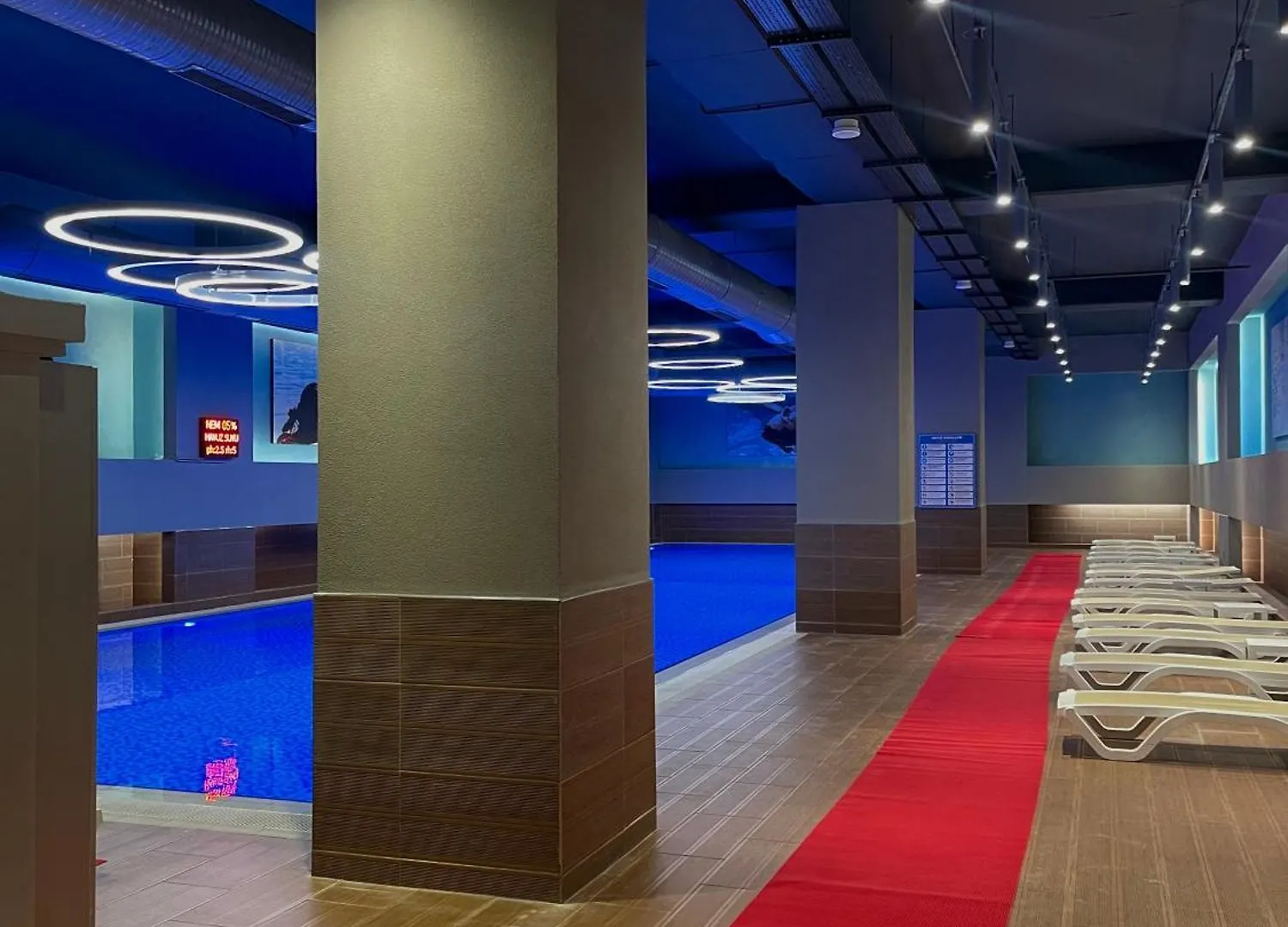 Luxury 2Br Condo Terrace&Sea View + Shopping Mall Istanbul